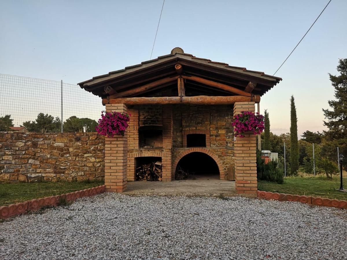 Villa Sara Suvereto Eksteriør billede